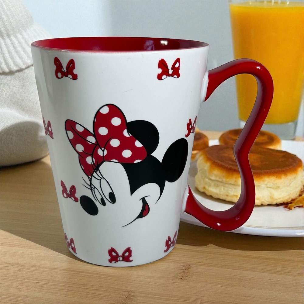 Disney Minnie Mouse Mug White w/ Red Bows & Handle Coffee Tea Cup‎ Thailand